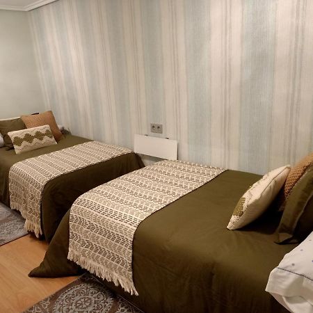 Apartamento Turistico Santiago ログローニョ エクステリア 写真