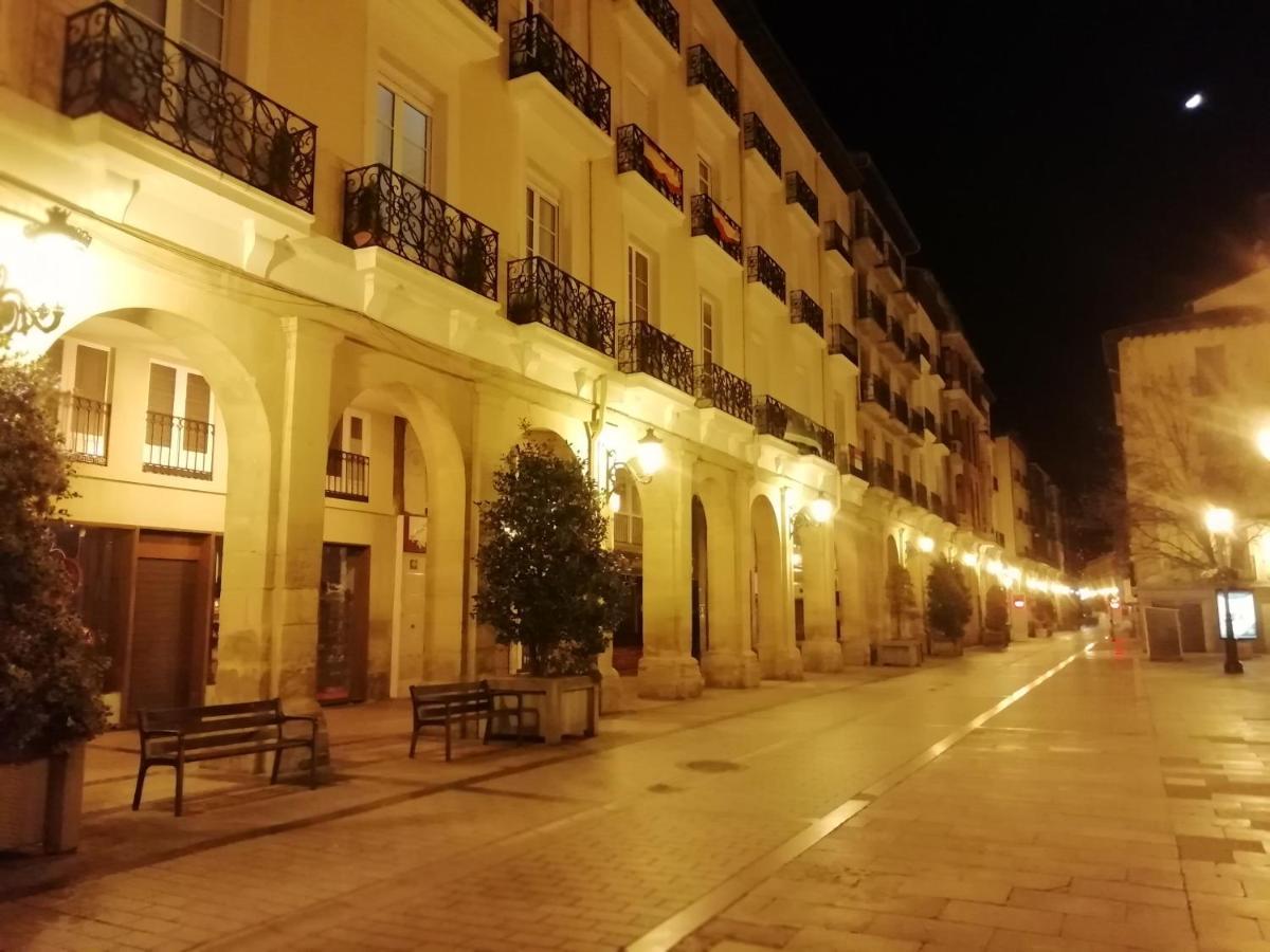 Apartamento Turistico Santiago ログローニョ エクステリア 写真