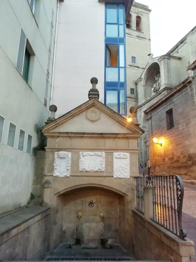 Apartamento Turistico Santiago ログローニョ エクステリア 写真